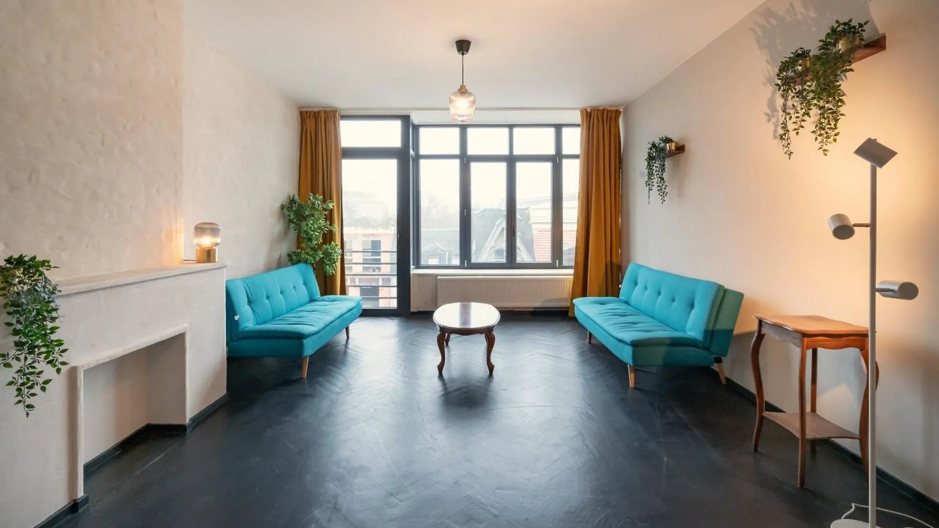 Grand Central Station Apartments 安特卫普